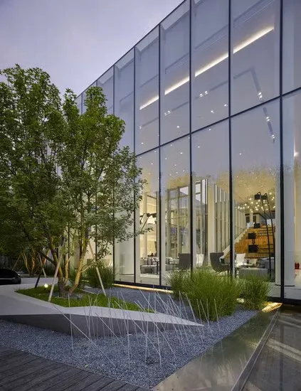 Semi-Utilized Facade System